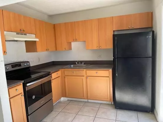 4750 NW 9th Dr Apartment for rent in Plantation, FL