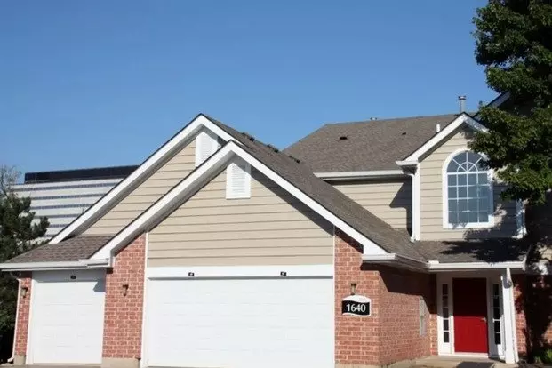 1731 Buttonwood Cir Apartment for rent in Schaumburg, IL