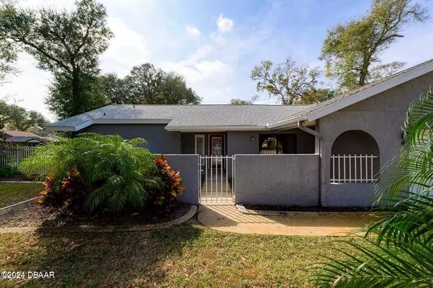 4 Baywood Dr Apartment for rent in Ormond Beach, FL