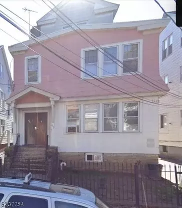 424 Beardsley Ave Apartment for rent in Bloomfield, NJ