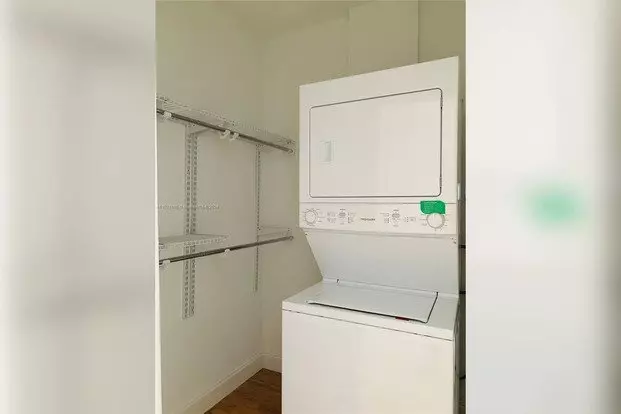 2840 Pine Tree Dr Apartment for rent in Miami Beach, FL
