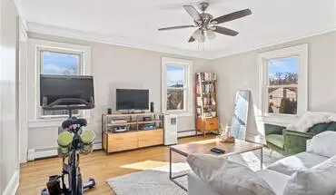 3 of 10 5 Danis Ave Apartment for rent in Glen Cove, NY
