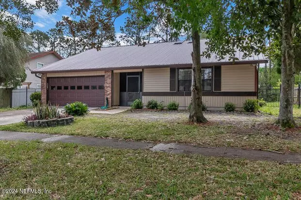 4518 Crosstie Rd S Apartment for rent in Jacksonville, FL