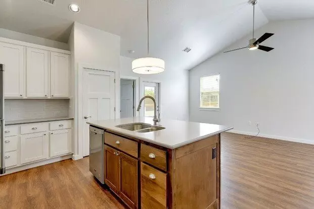 400 Rose Dr Apartment for rent in Dripping Springs, TX