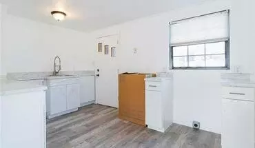 4 of 10 904 NE 25th St Apartment for rent in Gainesville, FL