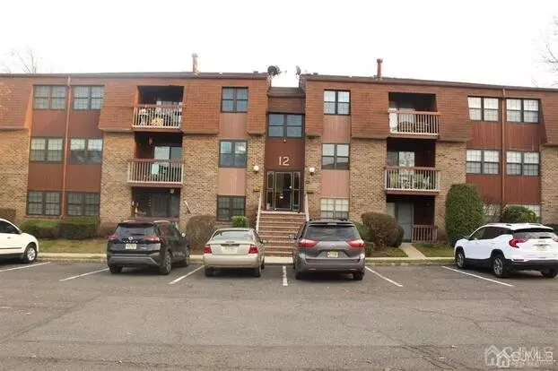 139 Overlook Ct Apartment for rent in Woodbridge, NJ