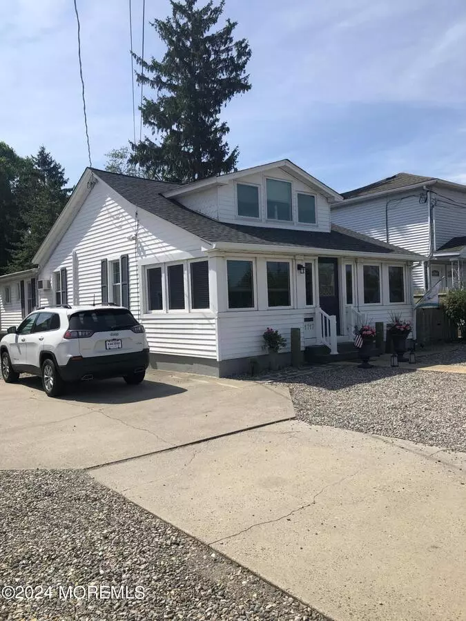 1717 Riv Rd Apartment for rent in Belmar, NJ