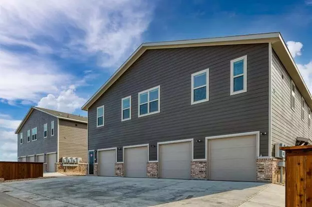 735 Harvest Moon Dr Apartment for rent in Venus, TX