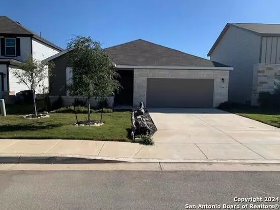 2449 Hiddenbrooke Trce Apartment for rent in Seguin, TX