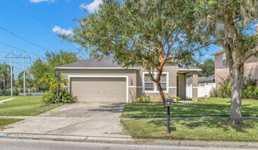5713 Hawkpark Blvd Apartment for rent in Lithia, FL