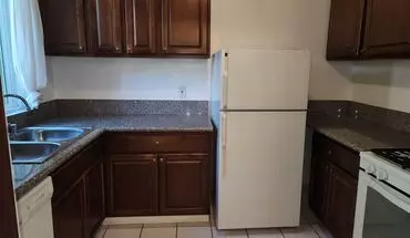 5 of 9 127 N Clark Dr Apartment for rent in Beverly Hills, CA