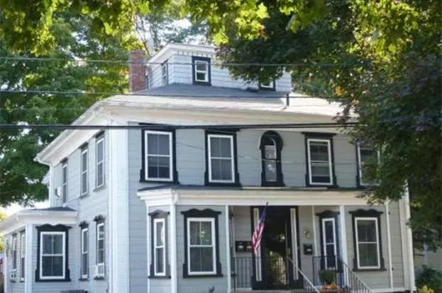 35 Broad St Apartment for rent in Newburyport, MA