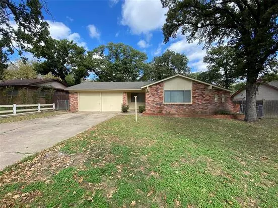 3505 Grady St Apartment for rent in Forest Hill, TX