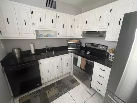 385 Monaco I Delray Bch Apartment for rent in Delray Beach, FL