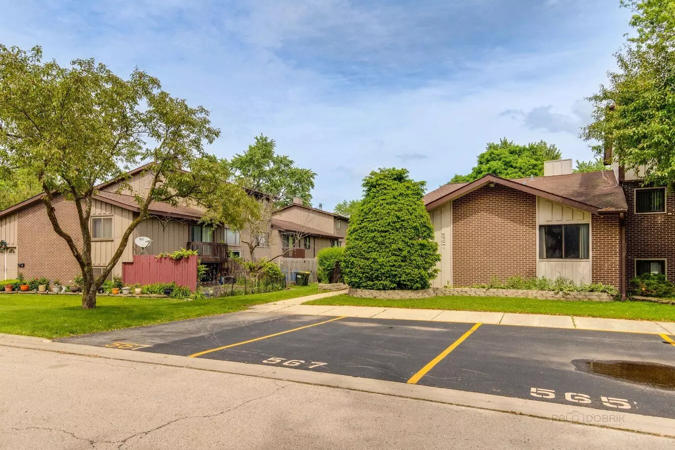 567 Forum Dr Apartment for rent in Roselle, IL