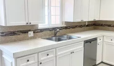 4 of 69 1121 9th St Apartment for rent in Manhattan Beach, CA