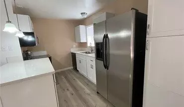 3 of 10 4210 E 5th St Apartment for rent in Long Beach, CA