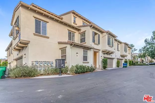 49 Spanish Lace Apartment for rent in Irvine, CA