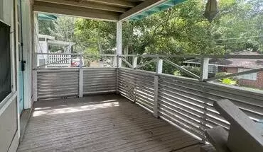2 of 25 1124 NW 4th Ave Apartment for rent in Gainesville, FL