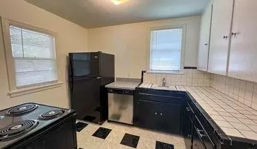 5 of 25 1124 NW 4th Ave Apartment for rent in Gainesville, FL