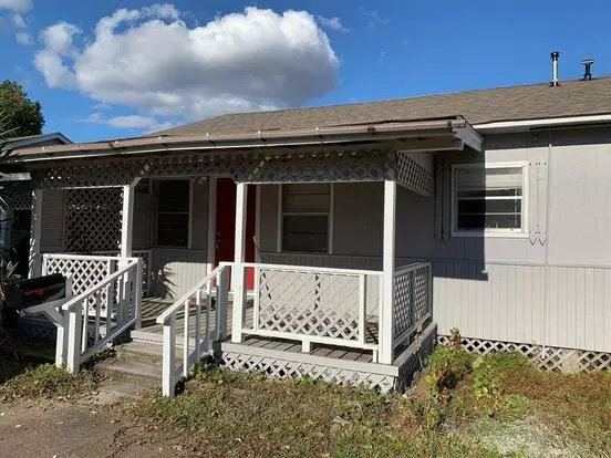 6134 Mire St Apartment for rent in Groves, TX