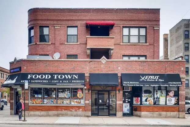 856 W Montrose Ave Apartment for rent in Chicago, IL