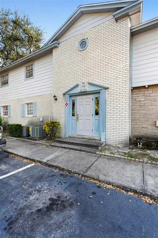3057 Aaron Burr Ave Apartment for rent in Winter Park, FL