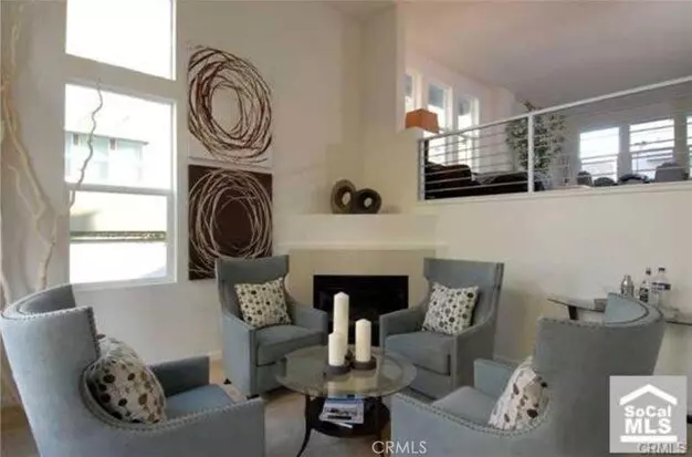 367 E Memory Ln Apartment for rent in Santa Ana, CA