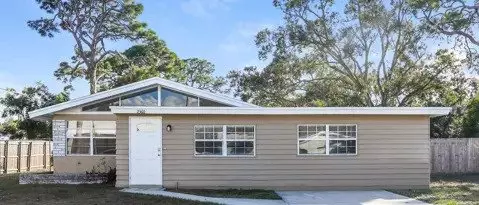 2360 Novus St Apartment for rent in Sarasota, FL