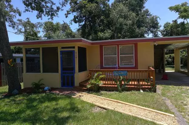 219 12th St Apartment for rent in Daytona Beach, FL