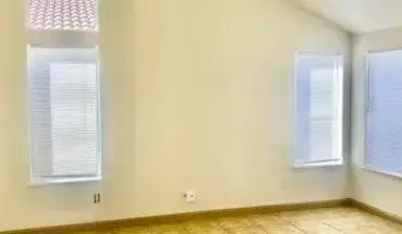 5 of 17 4657 W Berkeley Ave Apartment for rent in Fresno, CA
