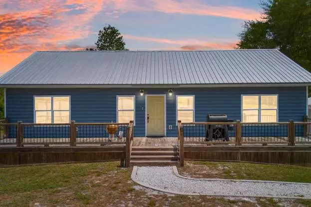 3821 Sherrett Dr Apartment for rent in Southport, FL