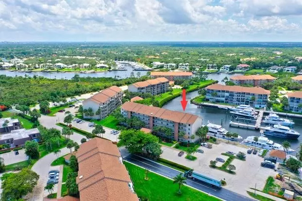 1301 Seafarer Cir Apartment for rent in Jupiter, FL