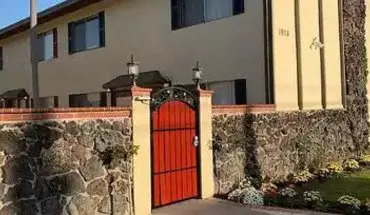 2 of 13 1978 Maple Ave Apartment for rent in Costa Mesa, CA