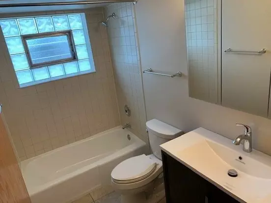 7912 W Belmont Ave Apartment for rent in Chicago, IL