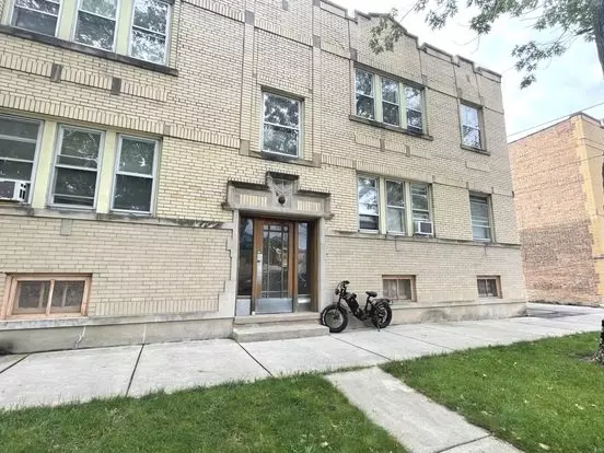 3044 N Lockwood Ave Apartment for rent in Chicago, IL