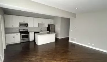 2 of 5 1619 W Warren Blvd Apartment for rent in Chicago, IL