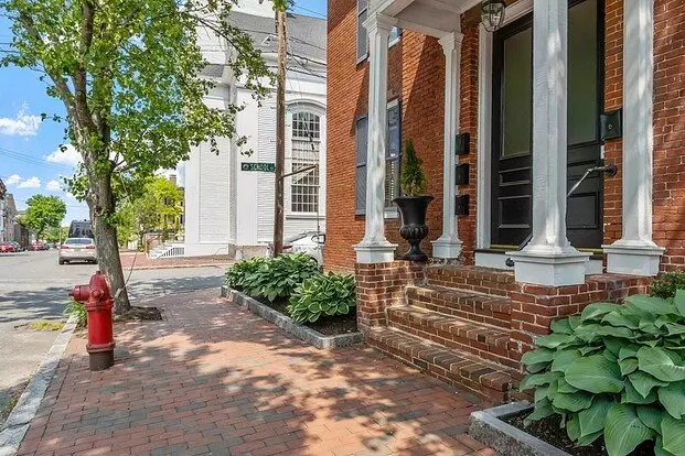 31 Federal St Apartment for rent in Newburyport, MA