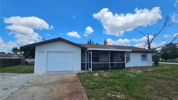 7503 Sanibel Blvd Apartment for rent in Fortmyers, FL