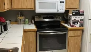 2 of 10 2025 SW 39th Way Apartment for rent in Gainesville, FL