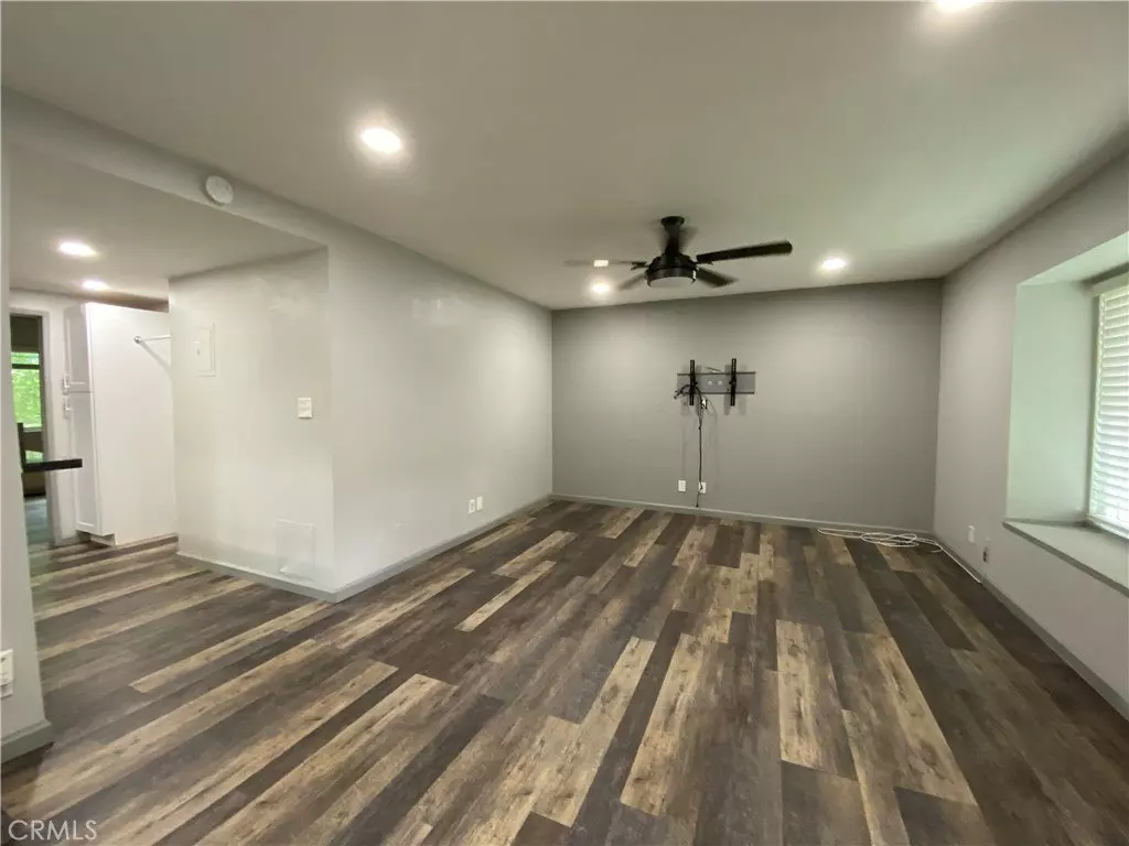 13722 Red Hill Ave Apartment for rent in Tustin, CA