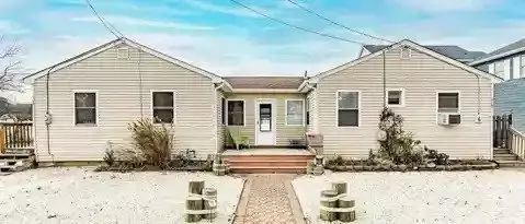 117 Coolidge Ave Apartment for rent in Seaside Heights, NJ
