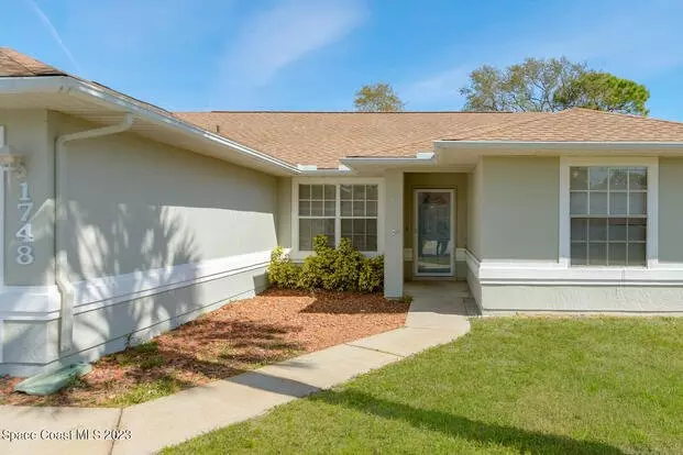 1748 Palm Rdg Rd Apartment for rent in Melbourne, FL