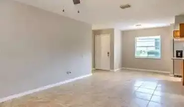 3 of 72 232 Red Maple Pl Apartment for rent in Brandon, FL