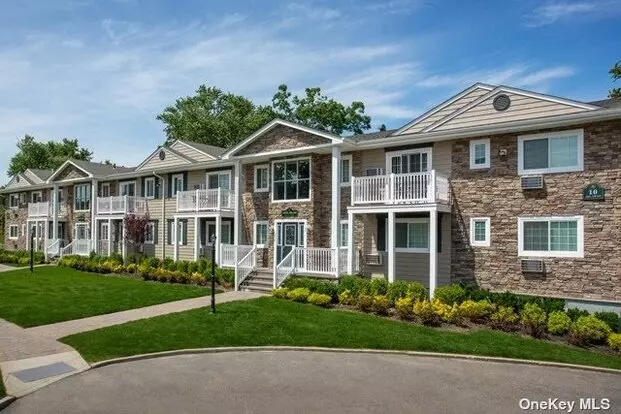 234 River Ave Apartment for rent in Patchogue, NY