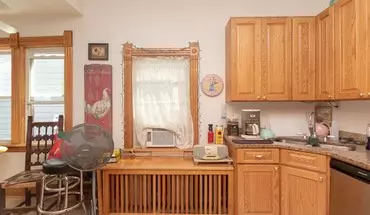 4 of 21 2431 N Artesian Ave Apartment for rent in Chicago, IL