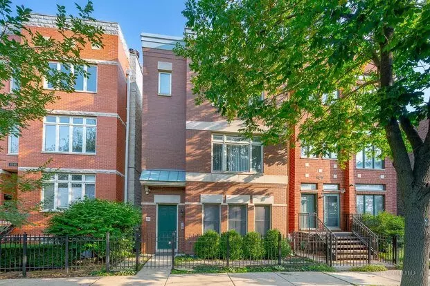1344 W Grenshaw St Apartment for rent in Chicago, IL