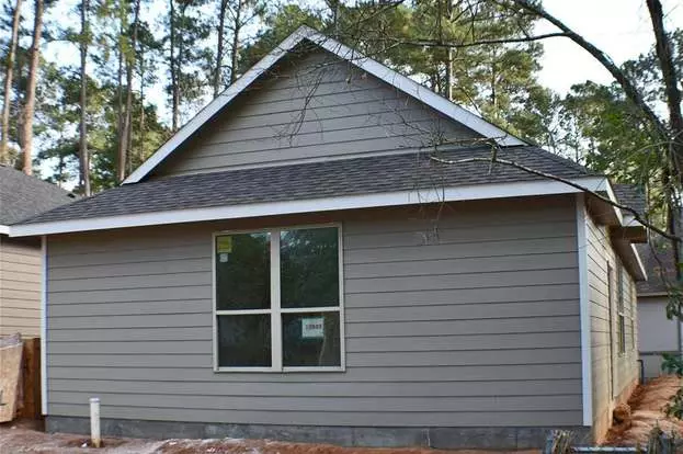 10948 Amblewood St Apartment for rent in Willis, TX