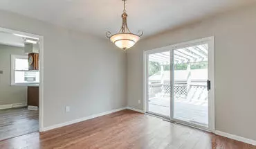 5 of 13 919 Shields Ave Apartment for rent in Winthrop Harbor, IL