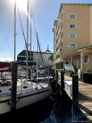 2475 NW 16th St Rd Apartment for rent in Miami, FL